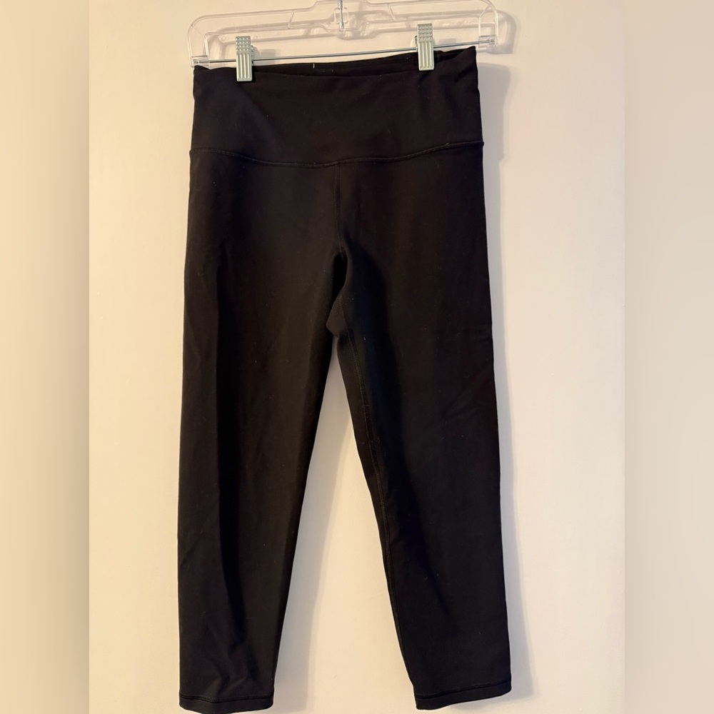 Victoria Sport Knockout Capri Leggings – Black – Small – Drawstring Waist